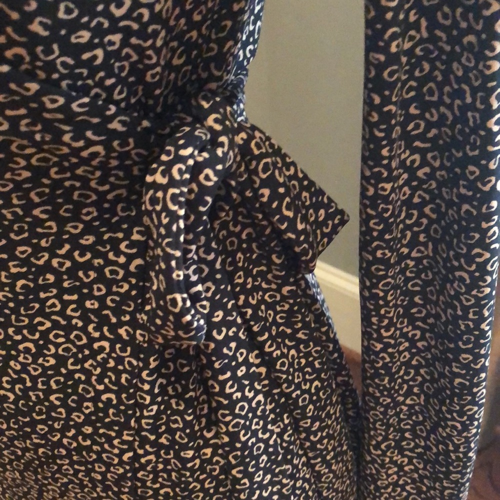 Ann Taylor wrap dress size 00p - Picture 4 of 6
